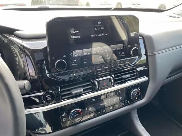 2025 Nissan Pathfinder Platinum FWD