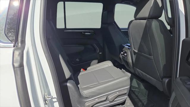 2026 Chevrolet Suburban LT, RWD