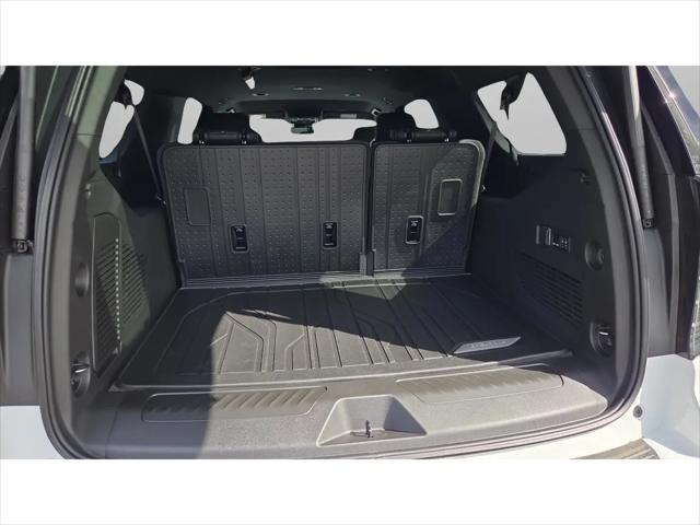 2026 Chevrolet Suburban LT, RWD
