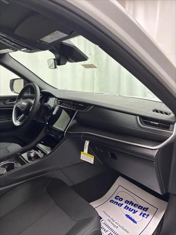 2026 Jeep Grand Cherokee Laredo 4x4