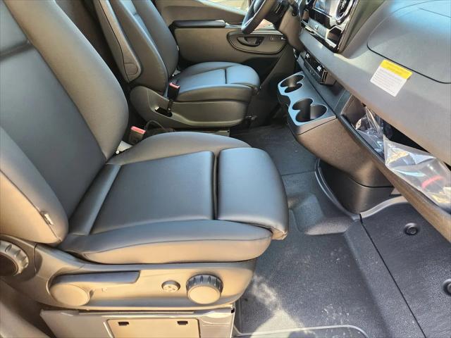 2026 Mercedes-Benz Sprinter 4500 Standard Roof 4-Cyl Diesel HO