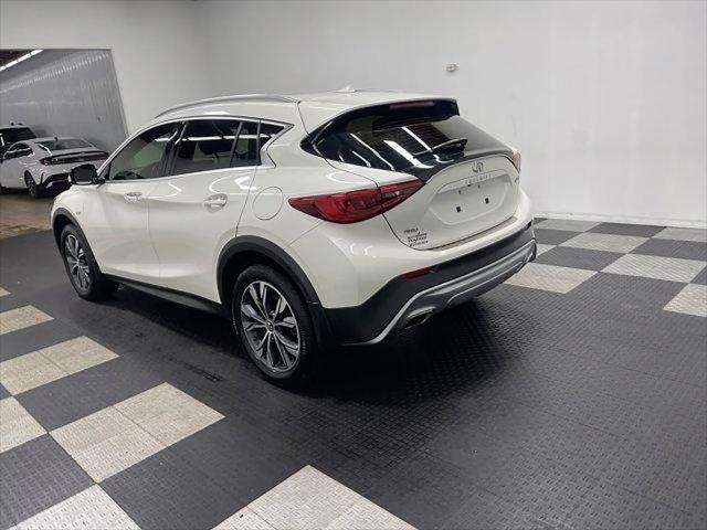 2018 INFINITI QX30 Premium