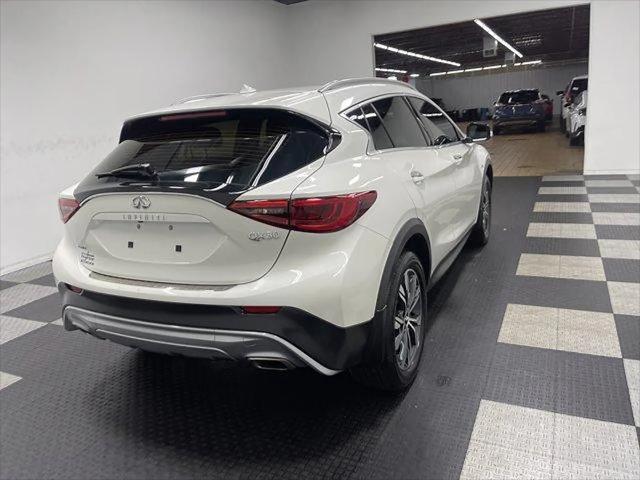 2018 INFINITI QX30 Premium