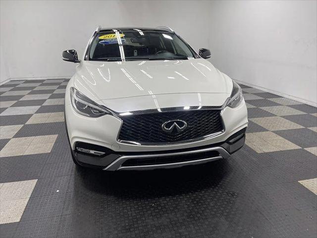 2018 INFINITI QX30 Premium