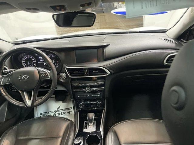 2018 INFINITI QX30 Premium
