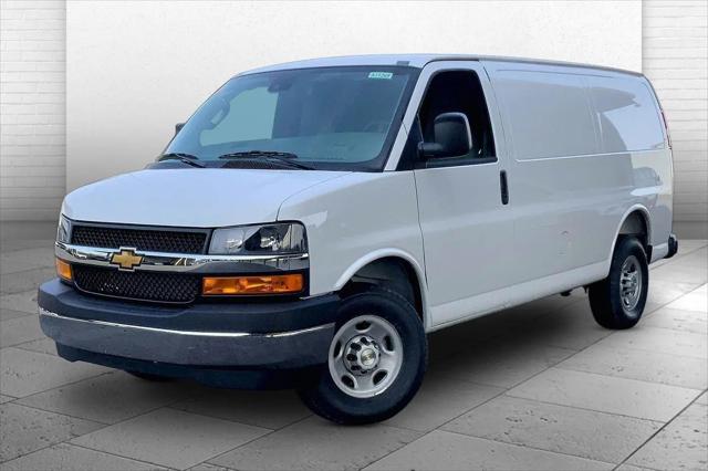 2026 Chevrolet Express Cargo Van 2500 Regular Wheelbase, WT, RWD