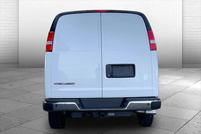 2026 Chevrolet Express Cargo Van 2500 Regular Wheelbase, WT, RWD