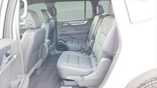 2026 GMC Acadia Elevation FWD