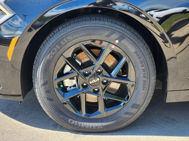 2026 Kia K5 LXS FWD