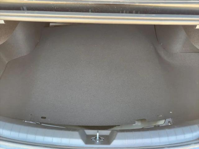 2026 Kia K5 LXS FWD