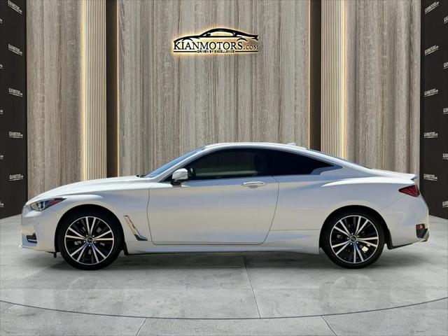 2022 INFINITI Q60 LUXE AWD
