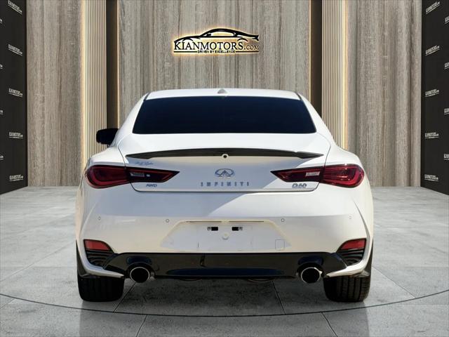 2022 INFINITI Q60 LUXE AWD
