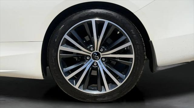 2022 INFINITI Q60 LUXE AWD