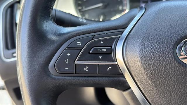 2022 INFINITI Q60 LUXE AWD