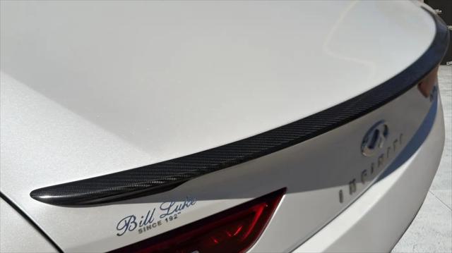 2022 INFINITI Q60 LUXE AWD