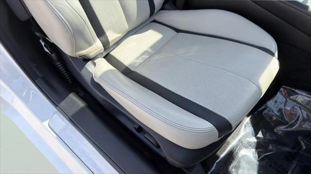 2022 INFINITI Q60 LUXE AWD