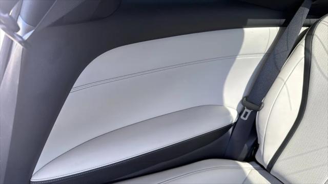 2022 INFINITI Q60 LUXE AWD