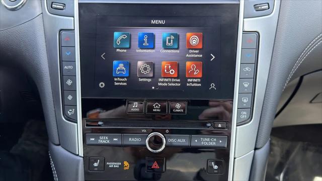 2022 INFINITI Q60 LUXE AWD