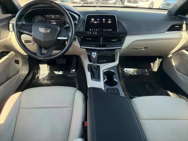 2023 Cadillac CT4 Premium Luxury