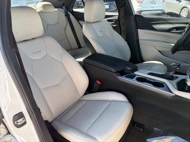 2023 Cadillac CT4 Premium Luxury