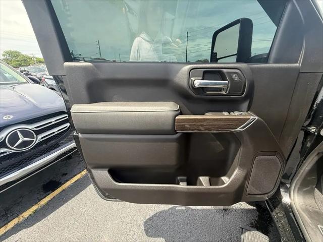 2025 Chevrolet Silverado 3500HD 4WD Regular Cab Long Bed LT