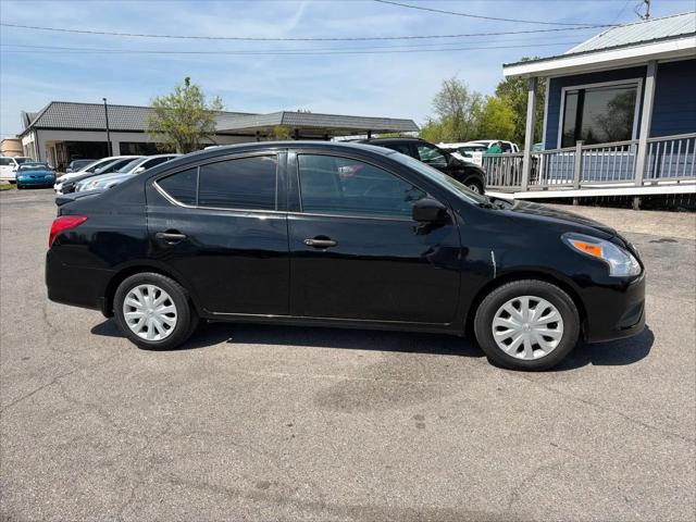 2017 Nissan Versa 1.6 S+