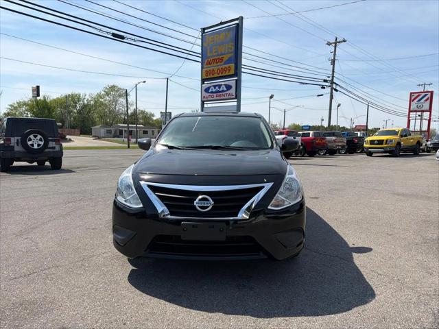 2017 Nissan Versa 1.6 S+