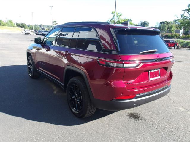 2025 Jeep Grand Cherokee Altitude X 4x4