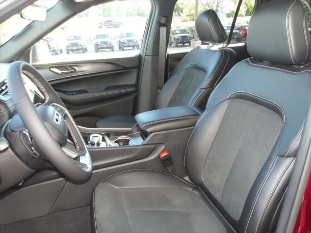 2025 Jeep Grand Cherokee Altitude X 4x4
