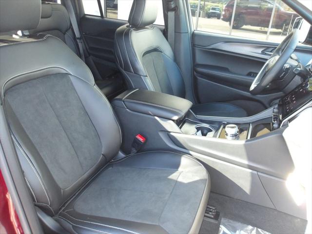 2025 Jeep Grand Cherokee Altitude X 4x4