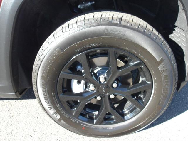 2025 Jeep Grand Cherokee Altitude X 4x4