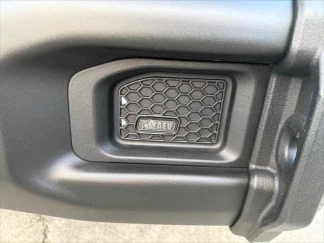 2025 GMC Sierra 1500 4WD Crew Cab Short Box AT4X