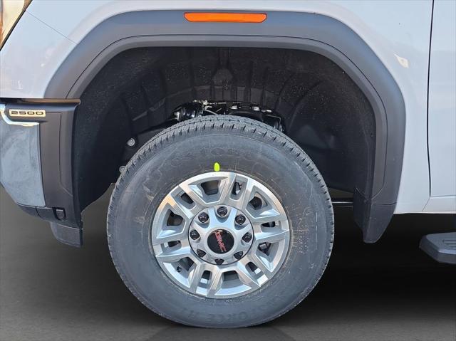 2026 GMC Sierra 2500HD Crew Cab, Standard Bed, SLE, 4WD