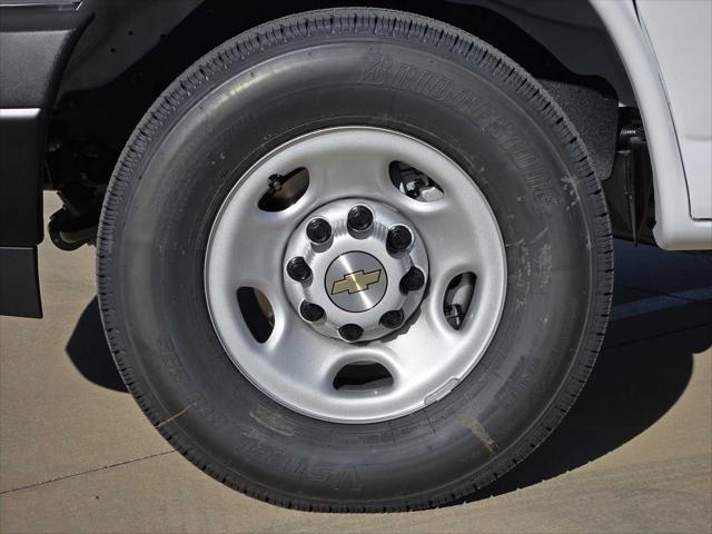 2026 Chevrolet Express Cargo Van 2500 Extended Wheelbase, WT, RWD