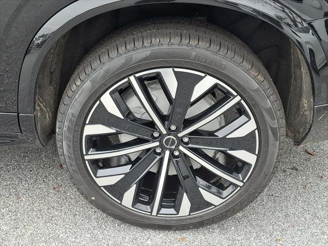 2026 Volvo XC90 Plug-In Hybrid Ultra Dark Theme, T8 AWD, Electric/Gasoline, 7 Seats