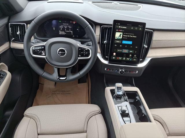 2026 Volvo XC90 Plug-In Hybrid Ultra Dark Theme, T8 AWD, Electric/Gasoline, 7 Seats