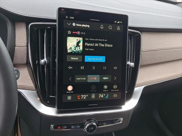 2026 Volvo XC90 Plug-In Hybrid Ultra Dark Theme, T8 AWD, Electric/Gasoline, 7 Seats