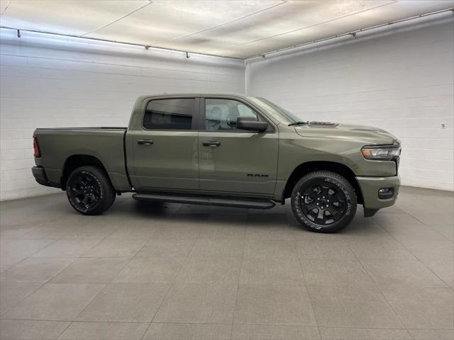 2026 RAM Ram 1500 RAM 1500 EXPRESS CREW CAB 4X4 57 BOX