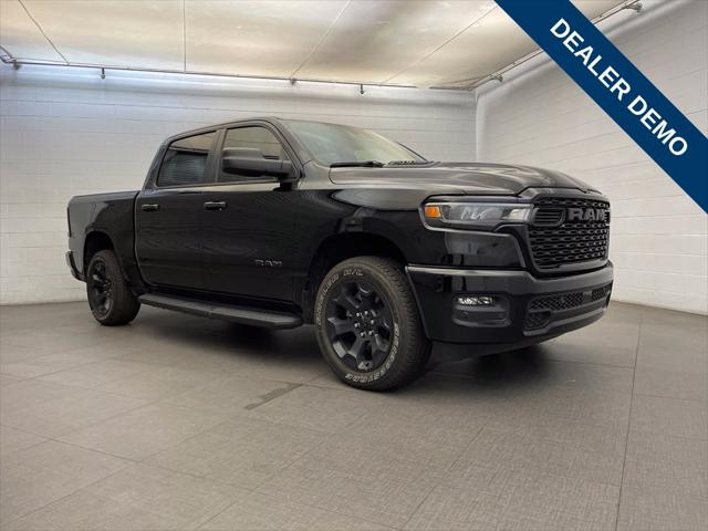 2026 RAM Ram 1500 RAM 1500 EXPRESS CREW CAB 4X4 57 BOX