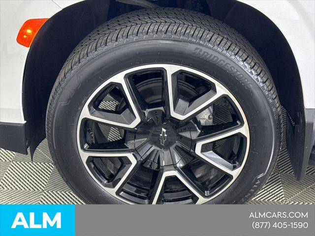 2024 Chevrolet Suburban 4WD RST