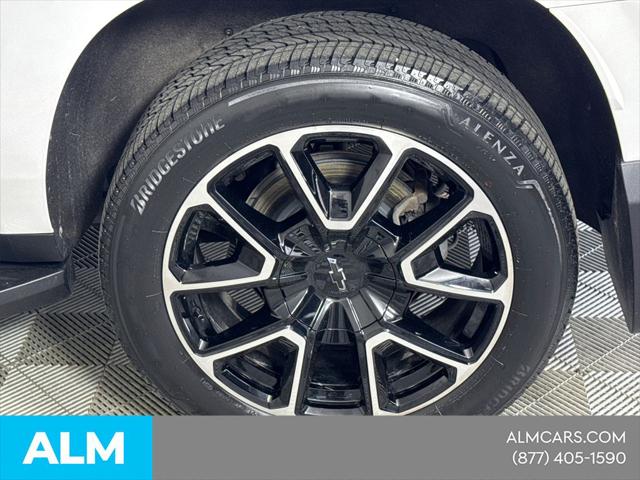 2024 Chevrolet Suburban 4WD RST
