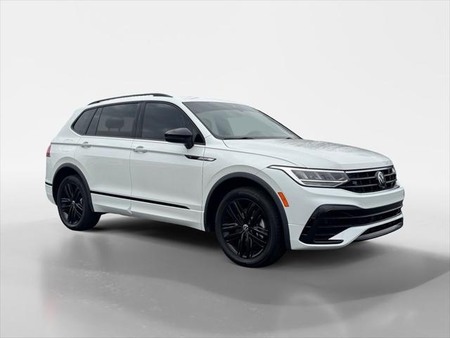 2022 Volkswagen Tiguan 2.0T SE R-Line Black