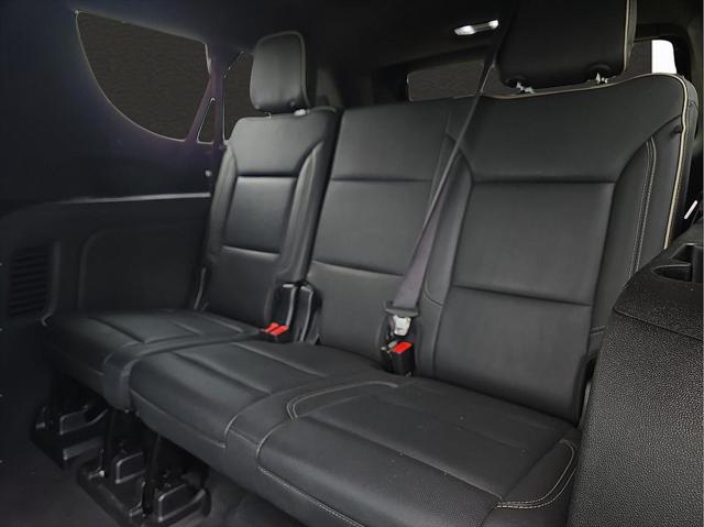 2022 Chevrolet Suburban 4WD Premier