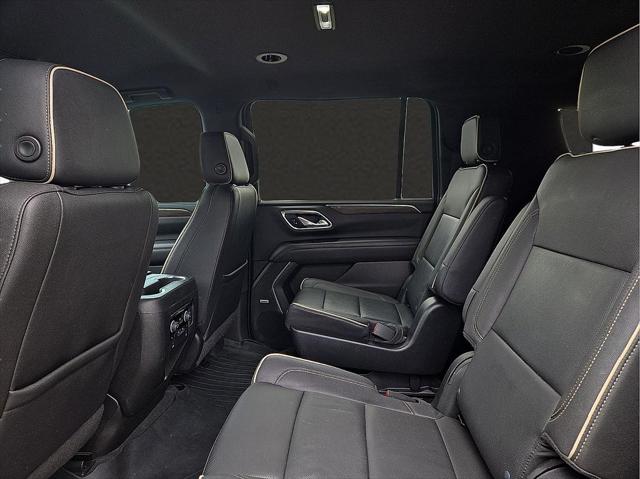 2022 Chevrolet Suburban 4WD Premier