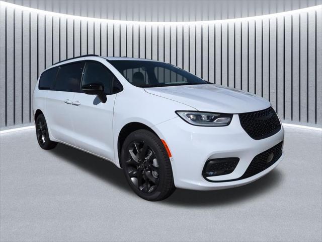 2026 Chrysler Pacifica PACIFICA LIMITED AWD