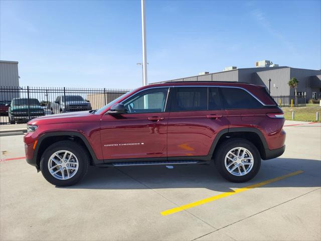 2025 Jeep Grand Cherokee GRAND CHEROKEE LAREDO X 4X2