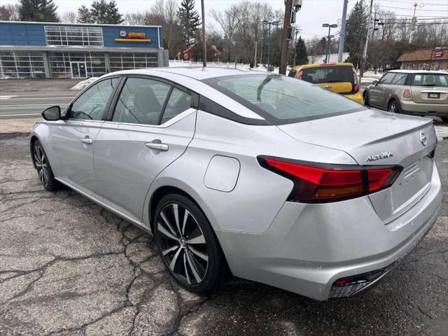 2020 Nissan Altima SR FWD