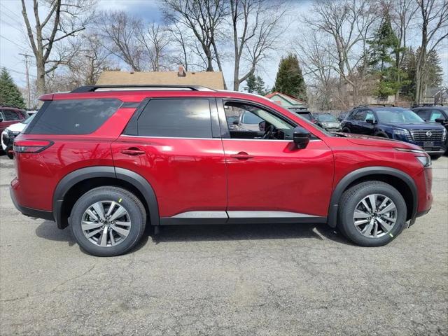 2026 Nissan Pathfinder SL