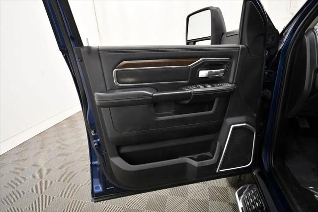 2023 Ram 3500 Laramie Crew Cab 4x4 6'4" Box