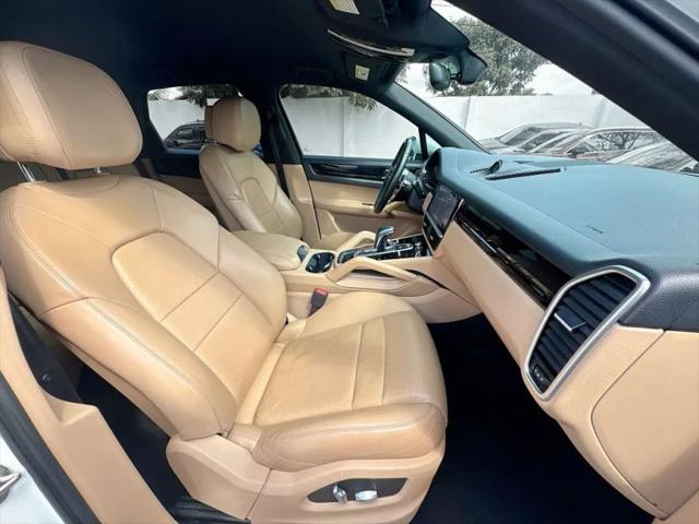 2019 Porsche Cayenne Base
